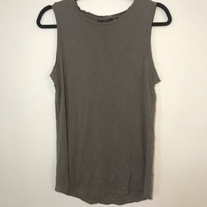 never worn tank top
